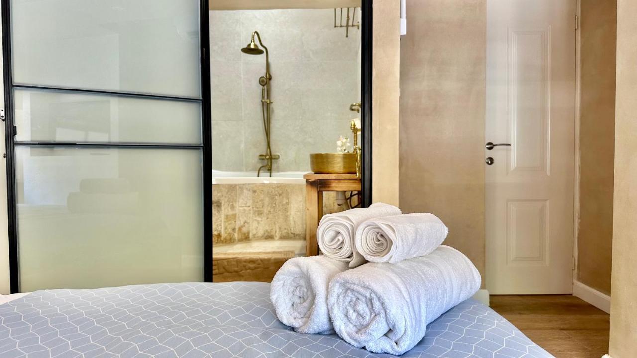 Boutique Apartment In Heart Of Хайфа Экстерьер фото