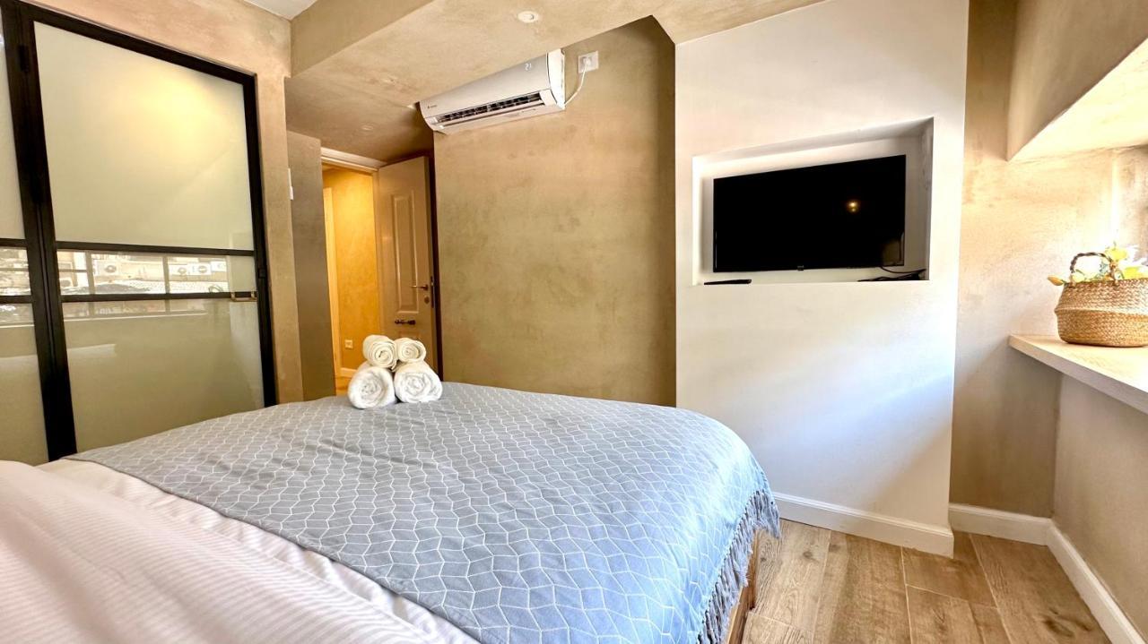 Boutique Apartment In Heart Of Хайфа Экстерьер фото