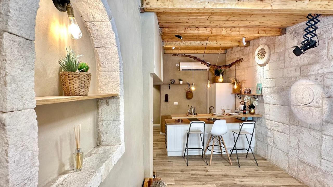 Boutique Apartment In Heart Of Хайфа Экстерьер фото