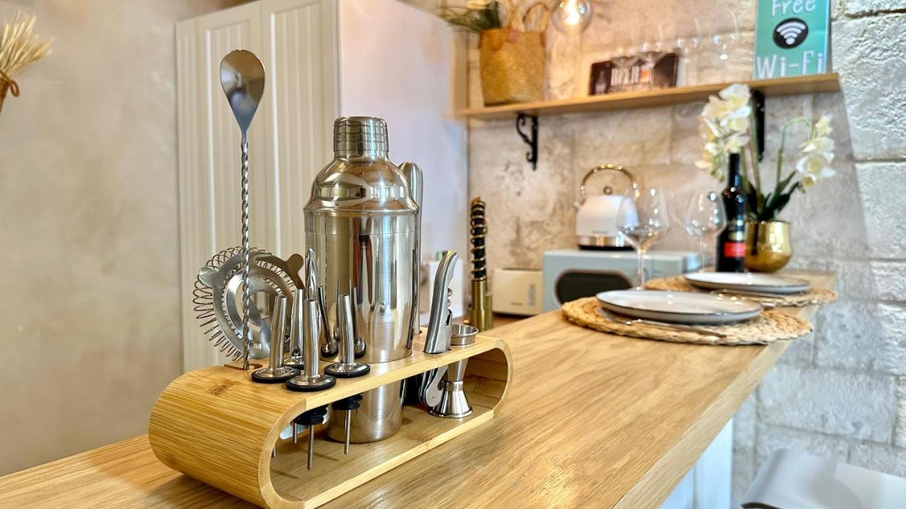 Boutique Apartment In Heart Of Хайфа Экстерьер фото