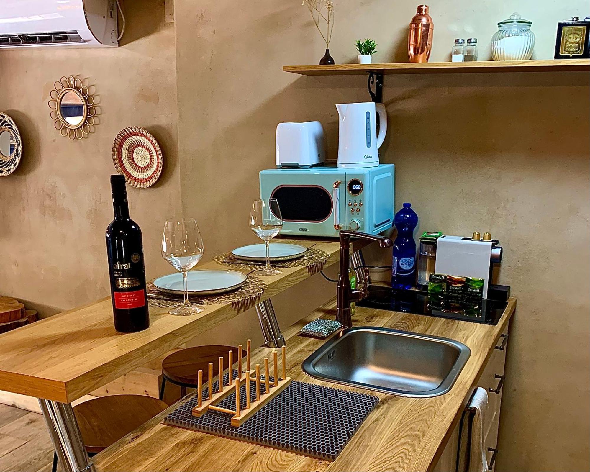 Boutique Apartment In Heart Of Хайфа Экстерьер фото